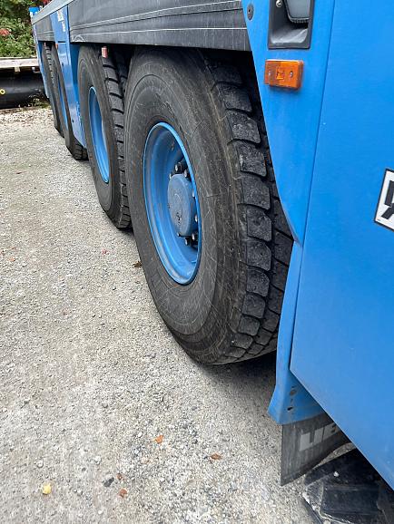 Liebherr LTM 1230-5.1 