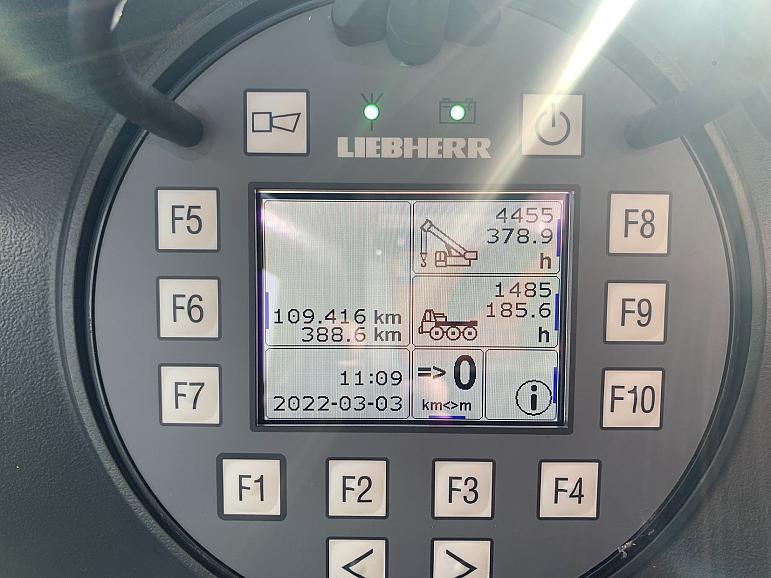 Liebherr LTM 1050-3.1 