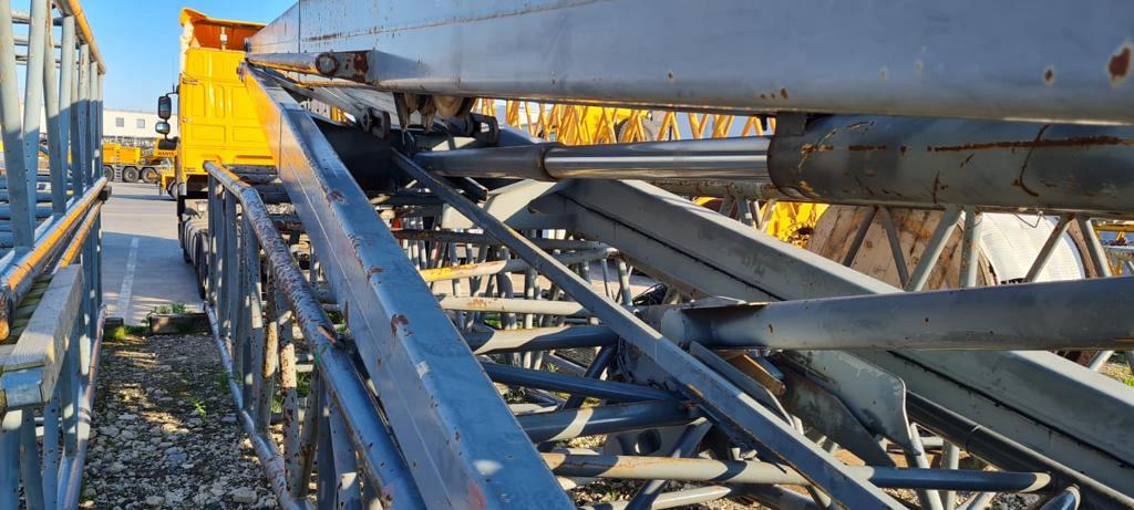 Liebherr LTM 1300