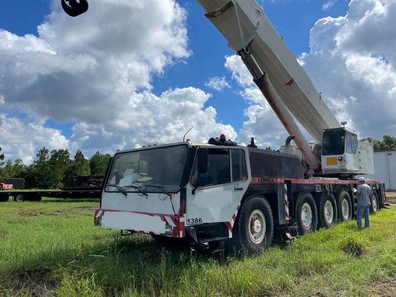 Liebherr LTM 1225