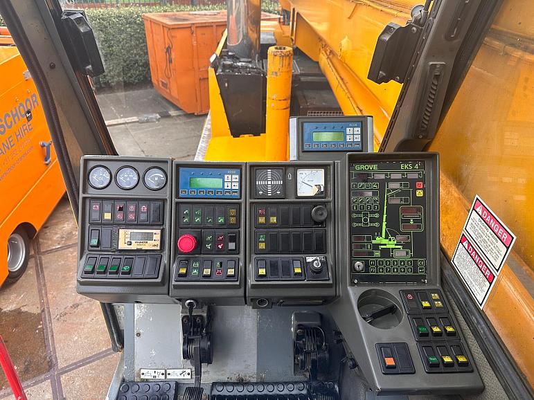 Grove GMK 5100