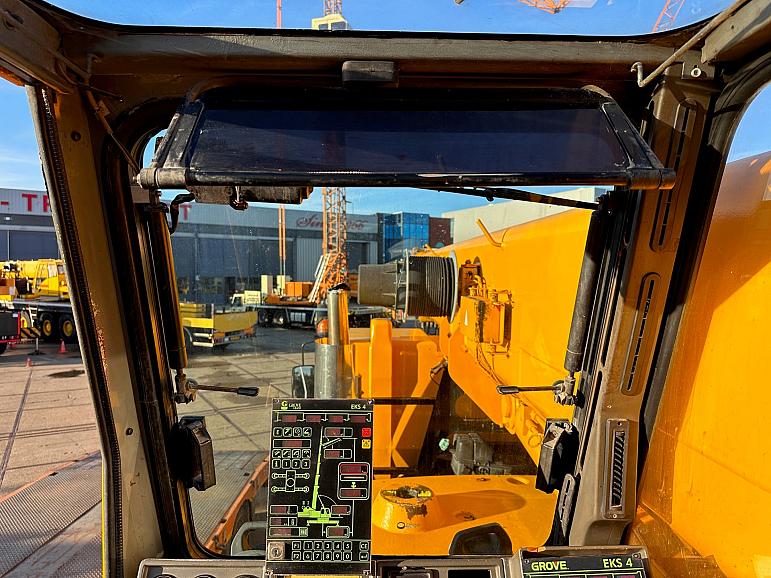 Grove GMK 3050