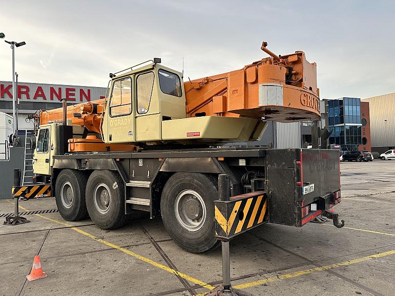 Grove GMK 3050