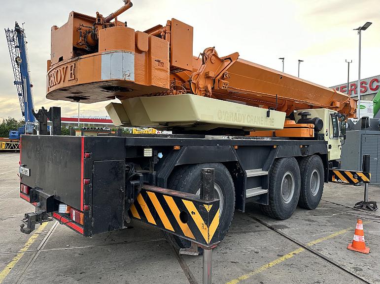 Grove GMK 3050