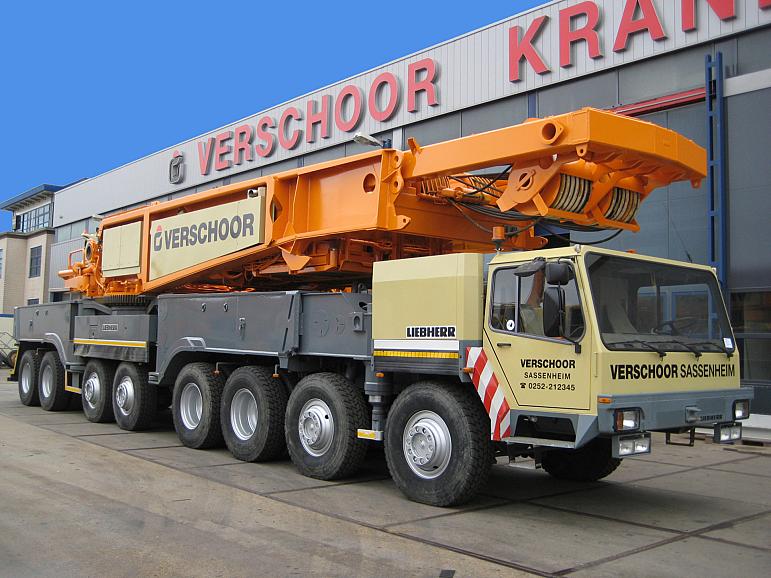 Liebherr LG 1550 / LTM 1800