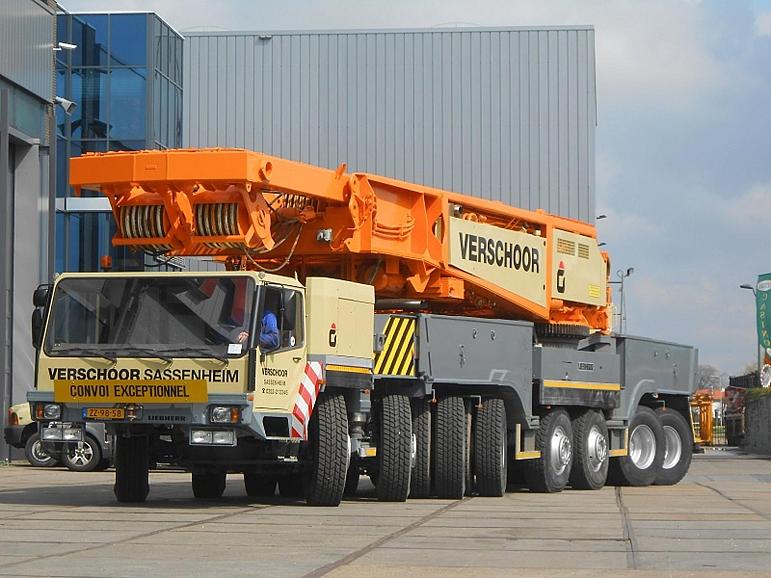 Liebherr LG 1550 / LTM 1800