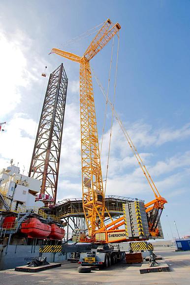 Liebherr LG 1550 / LTM 1800