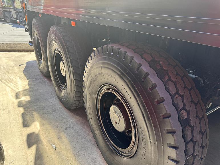 Liebherr LTM 1150-6.1