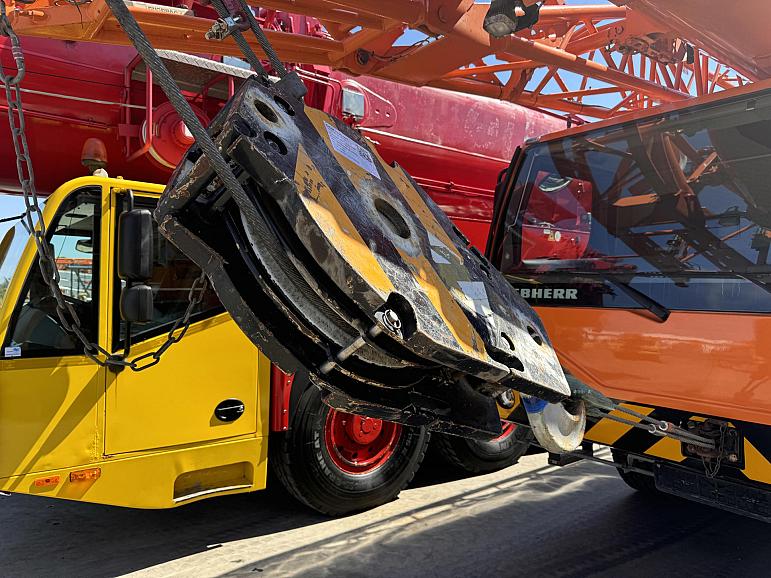 Liebherr LTM 1150-6.1