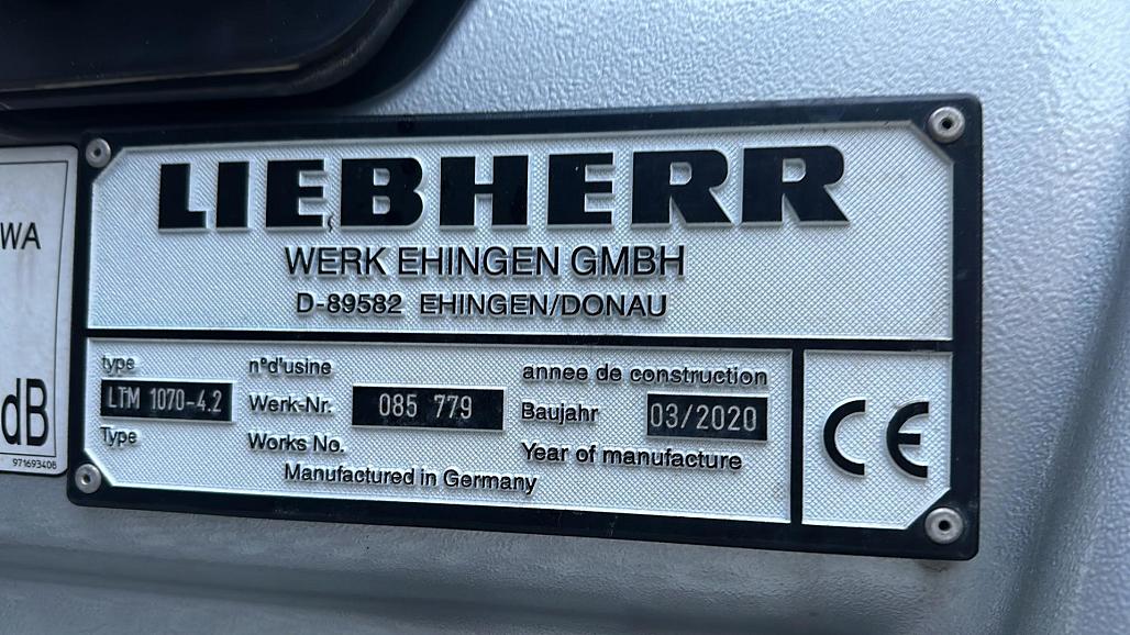 Liebherr LTM 1070-4.2