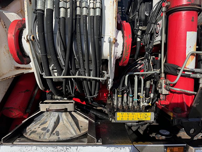 Ginaf X4241 - Fassi F1300AXP.28