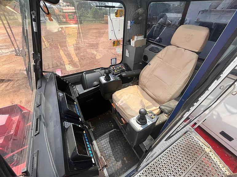 Liebherr LTM 1300-1