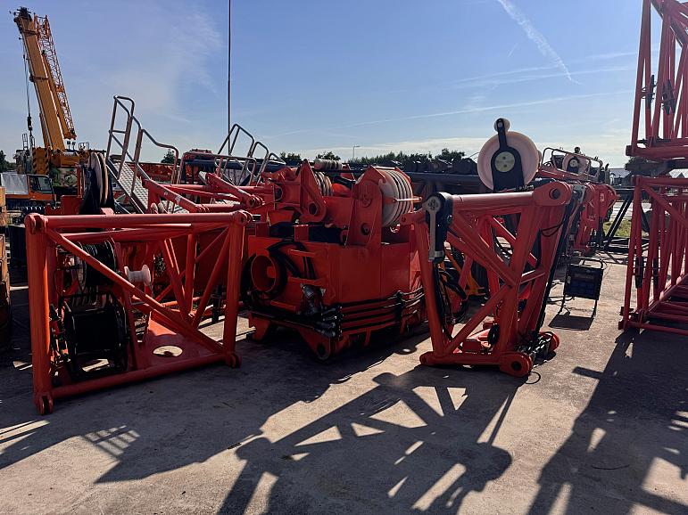 Grove GMK 6400