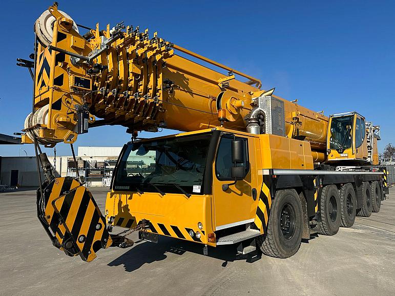Liebherr LTM 1230-5.1
