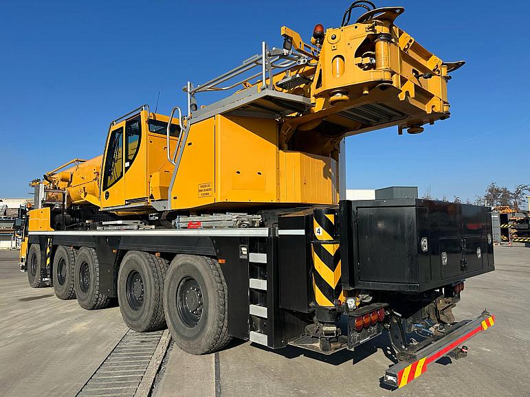 Liebherr LTM 1230-5.1
