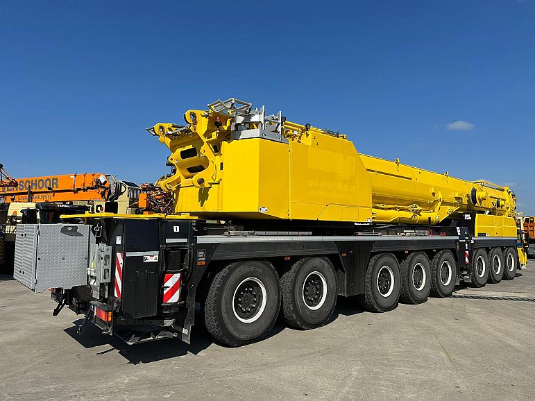 Liebherr LTM 1450-8.1 