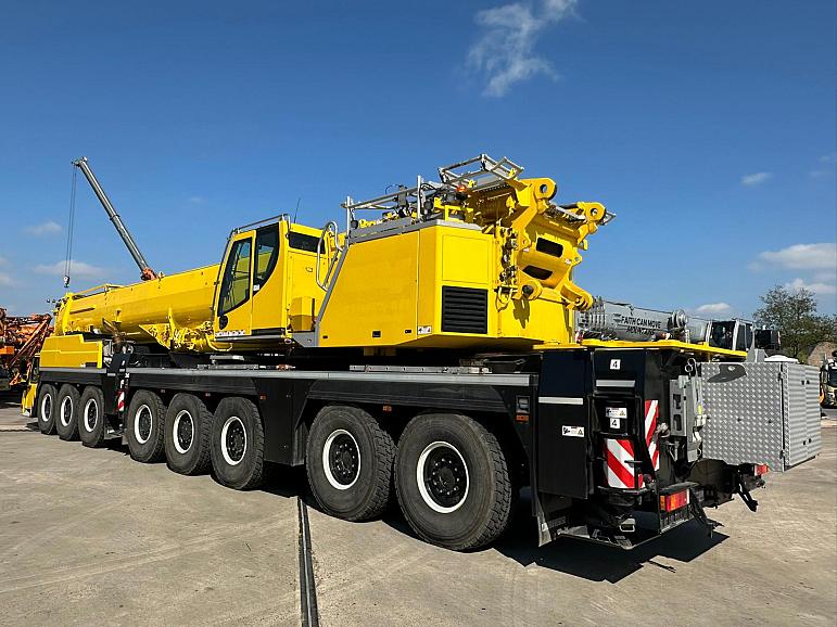 Liebherr LTM 1450-8.1 