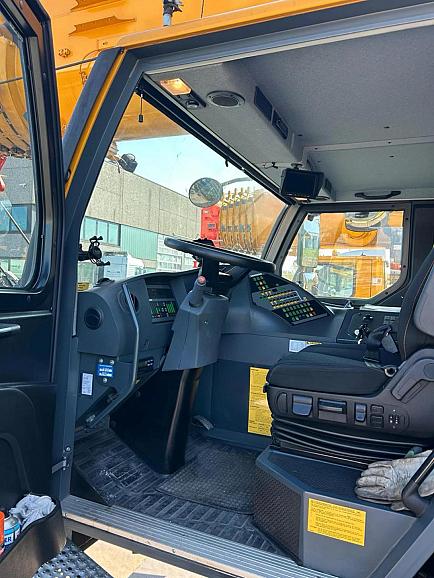 Liebherr LTM 1070-4.2