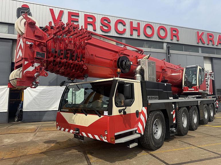 Liebherr LTM 1230-5.1 