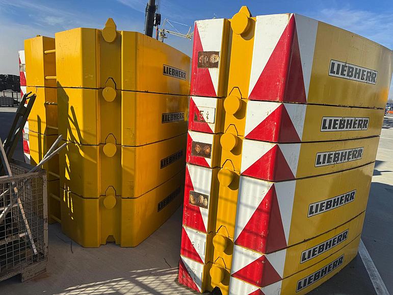 Liebherr LTM 1650-8.1