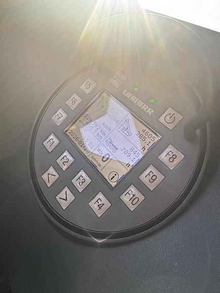 Liebherr LTM 1650-8.1