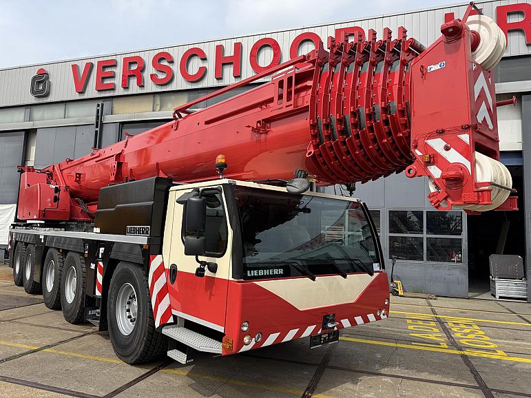 Liebherr LTM 1230-5.1 