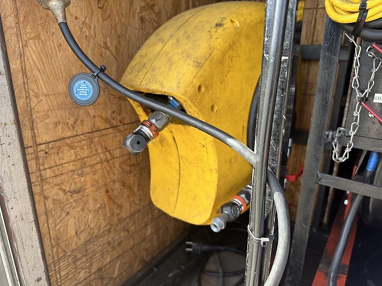 Ford F350 service truck 