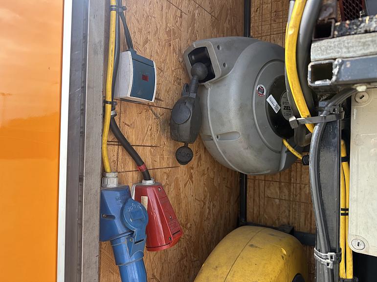 Ford F350 service truck 