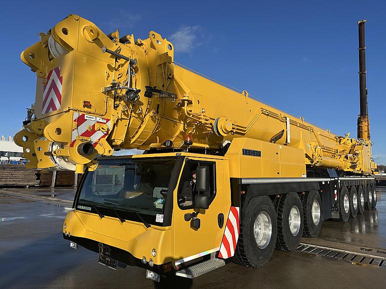 Liebherr LTM 1650-8.1