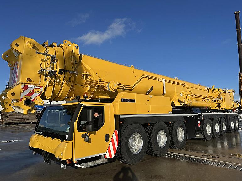 Liebherr LTM 1650-8.1