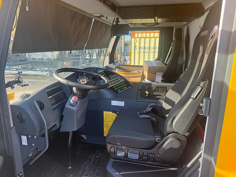 Liebherr LTM 1650-8.1