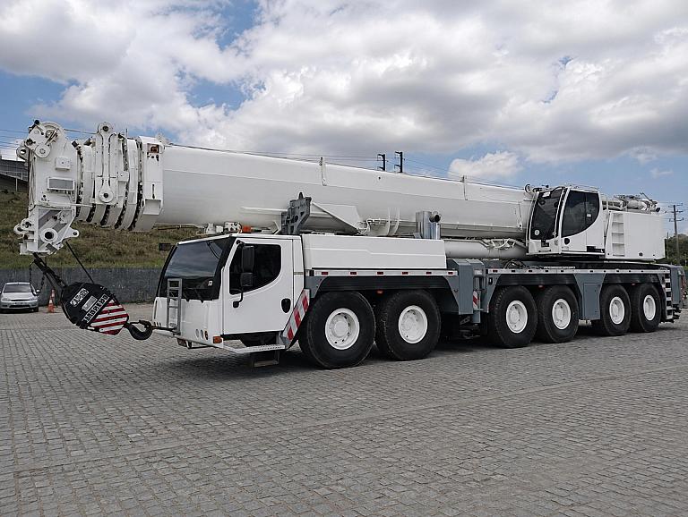 Liebherr LTM 1350-6.1