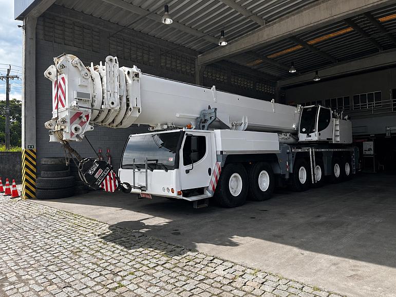Liebherr LTM 1350-6.1
