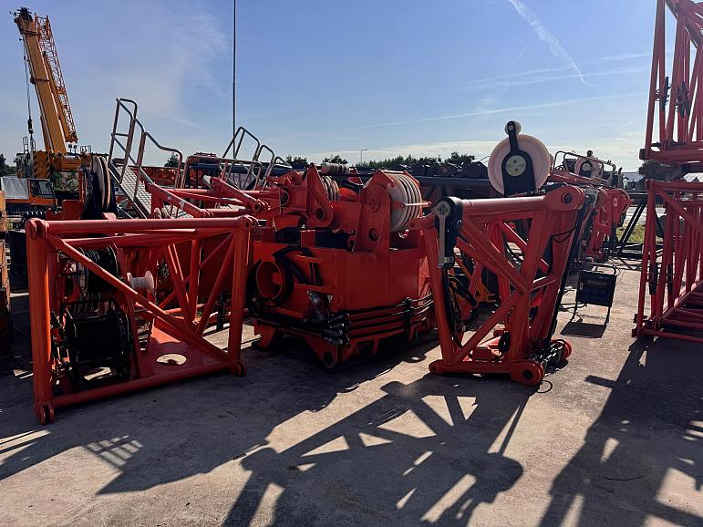 Grove GMK 6400