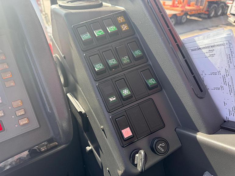 Grove GMK 6400