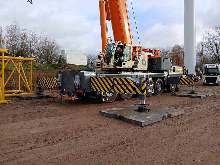 Liebherr LTM 1300-6.3
