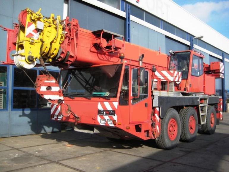 Demag AC 155